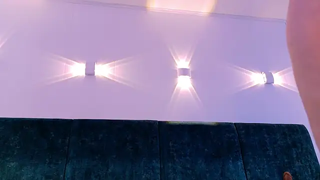 AgathaLynx live sex cam