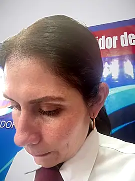 Alysson-- live sex cam