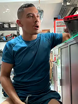 Paul22cm- live sex cam