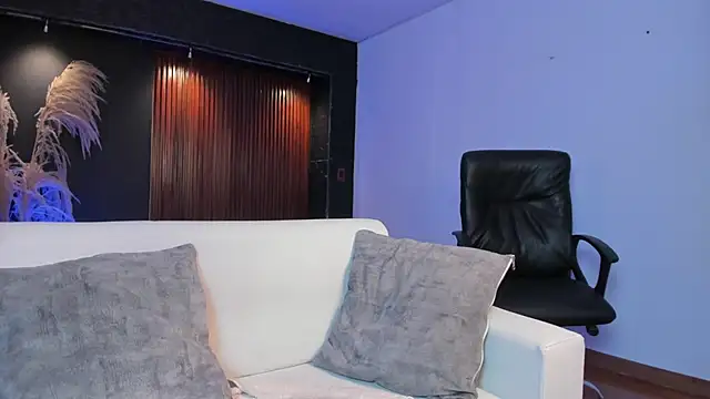 AidaJones live sex cam