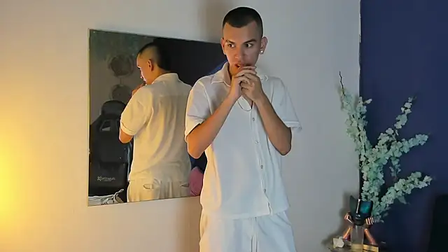 RowanCley live sex cam