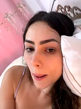 Baby_Mia_pires live sex cam