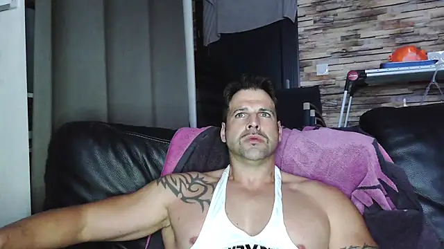 XxBigboybandxX live sex cam