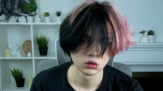 Justin_Care live sex cam