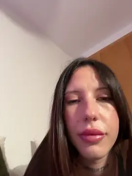 BellaGiaxx live sex cam