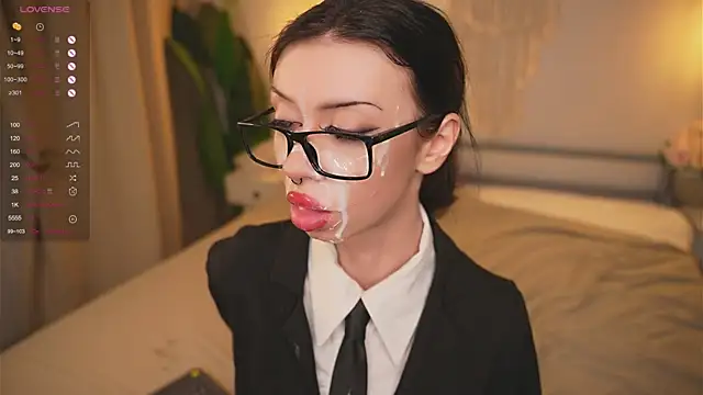 Devilsss_toy live sex cam