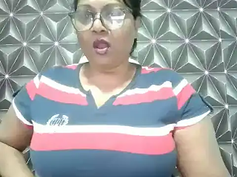 IndianDelia live sex cam