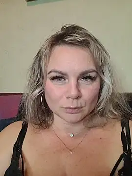 candy_queeen live sex cam