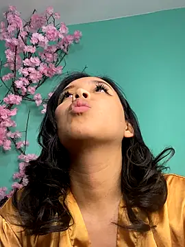 Esmerald_1111 live sex cam