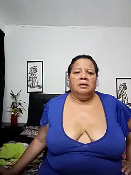 Shanttal0272 live sex cam