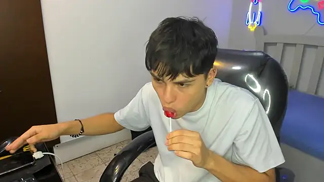 StiwenTwink live sex cam