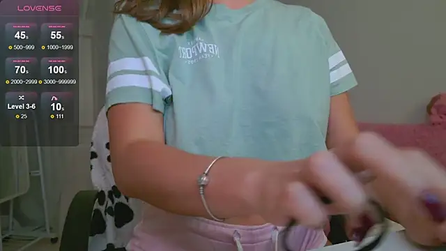 LovelyJessie live sex cam