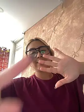 Miabonnett_'s Stripchat show and profile