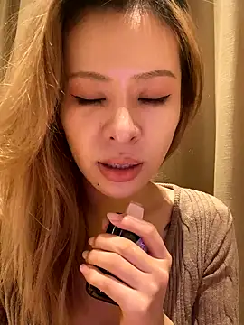 Sunflower-77 live sex cam