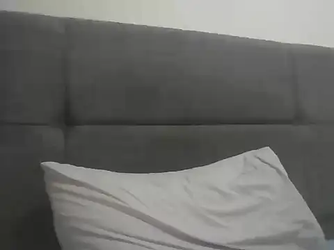 laynufff's Stripchat show and profile