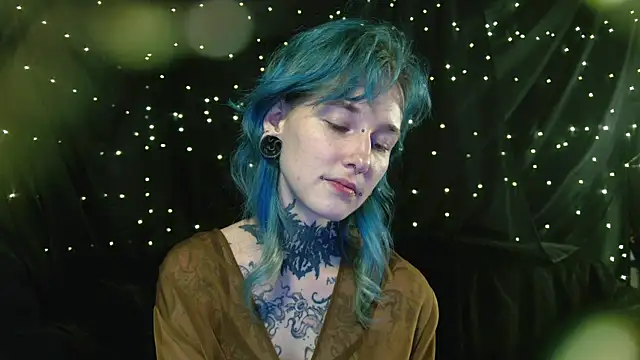 Littlespacemouse's Stripchat show and profile