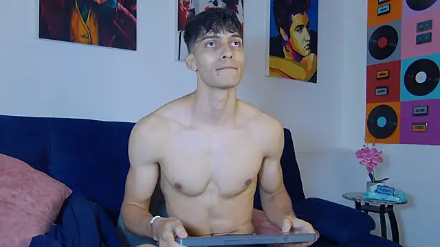 AlessioVitale live sex cam