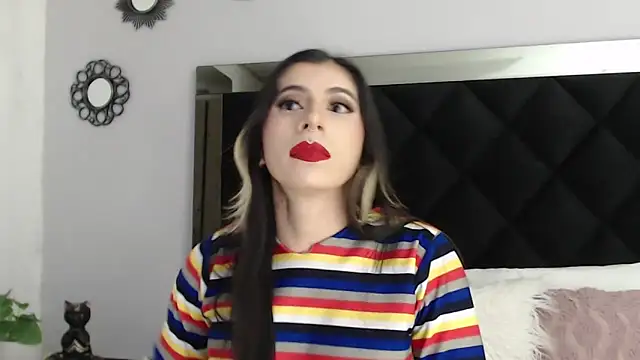 KinaCooper live sex cam