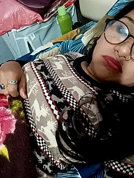 urvashi01224 live sex cam