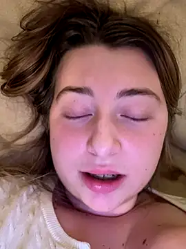 curvyflawless live sex cam