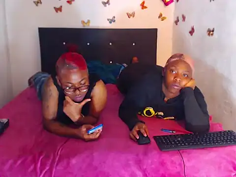 The_wickles_4443 live sex cam