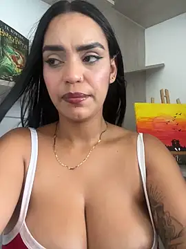 Sara-77 live sex cam
