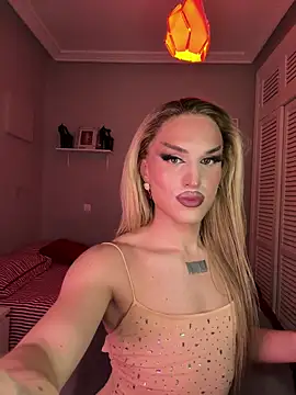 Crystal_________ live sex cam