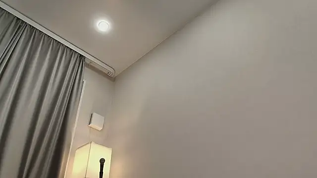 Only_KiraRi live sex cam