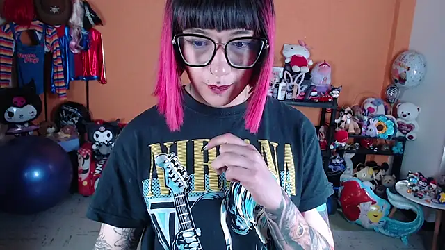 MissMiia2 live sex cam