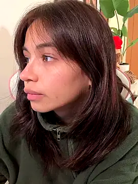 Adriennesexxx live sex cam