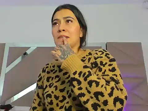 MiaSr_love live sex cam