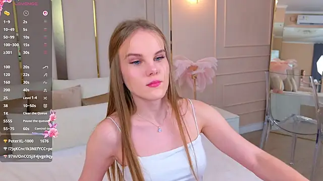 Lili_Lohan live sex cam