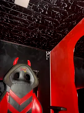 Thyana_LS live sex cam