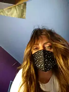 Akemi_rossi live sex cam