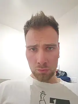 mrlyuis live sex cam