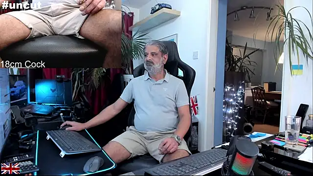 OnlineBossUK live sex cam