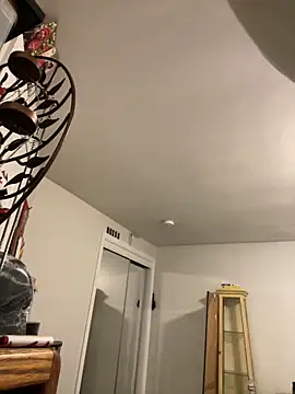 QueenM3 live sex cam