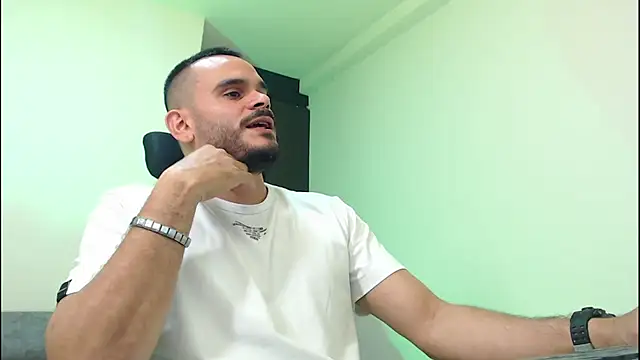 cowboyht live sex cam