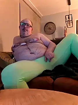 Bibear197511's Stripchat show and profile