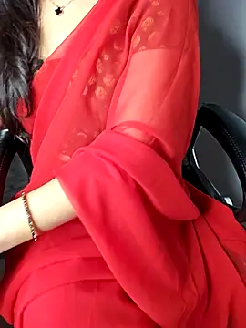 aliyaah_singh's Stripchat show and profile