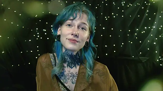 Littlespacemouse's Stripchat show and profile