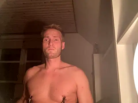 SUB-Blond live sex cam