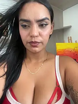 Sara-77 live sex cam