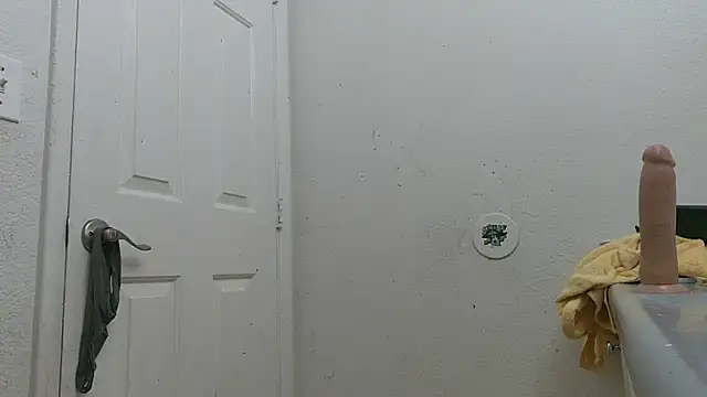 Fuckmyassg00d's Stripchat show and profile