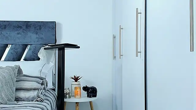 Zack_Froone's Stripchat show and profile