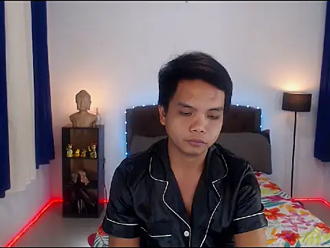 XExtraServiceManX live sex cam