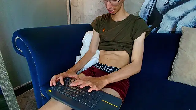 ZyroNight live sex cam