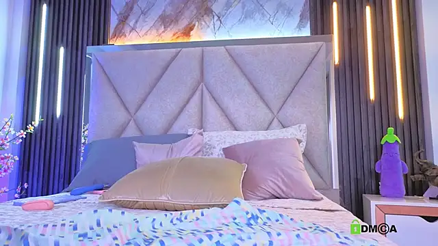 Happy_tits live sex cam