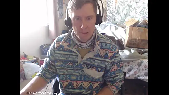 MormonPineapples live sex cam