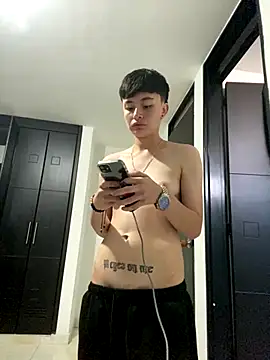 nico_18x live sex cam